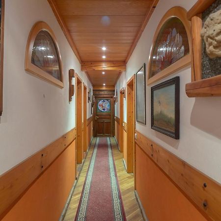Cozy, Bright And Affordable Single Studio - Free Parking リュブリャナ エクステリア 写真